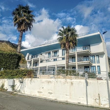 Lube Beach Home Letojanni Bagian luar foto